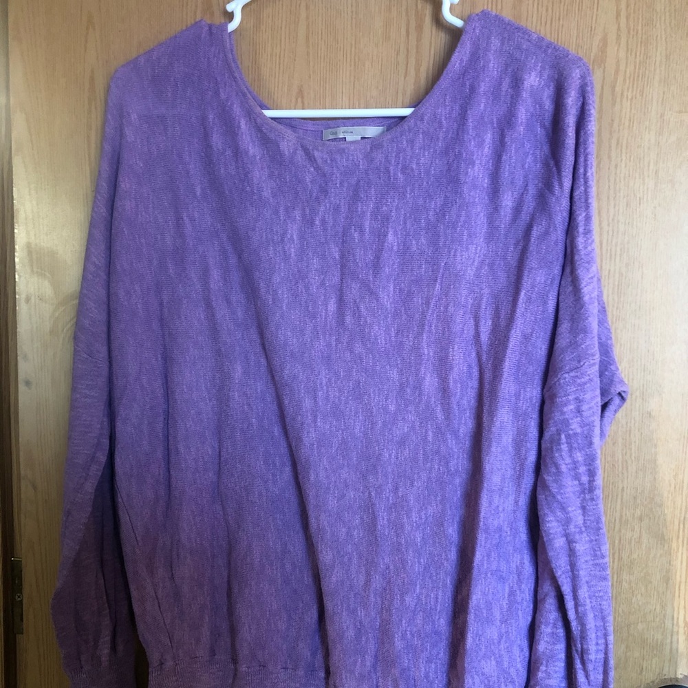 Gently used bat wing styled sweater